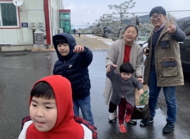 삼보의 뜰에 내린 은혜의 눈송이 속에…